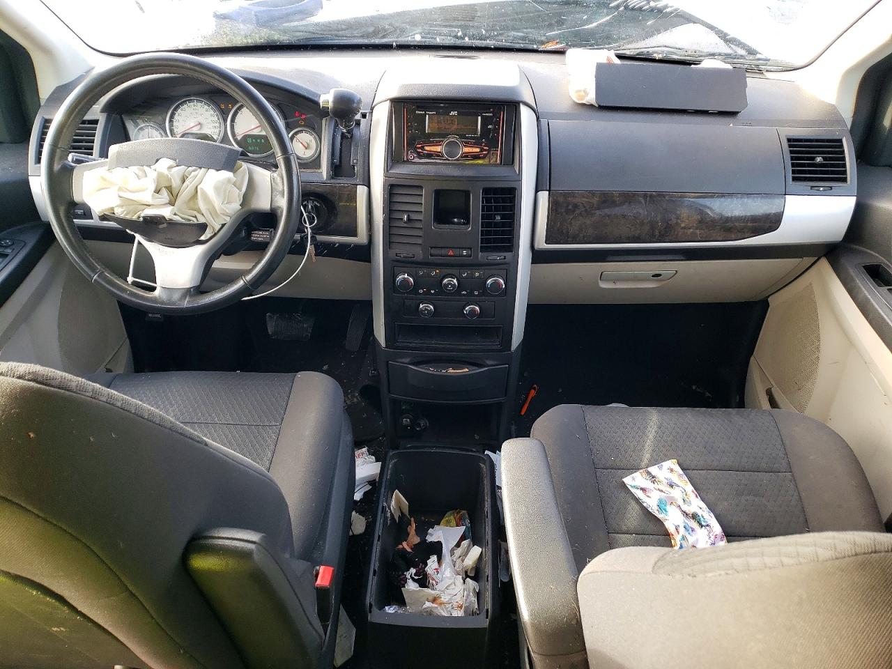 2010 DODGE GRAND CARAVAN SXT photo 8