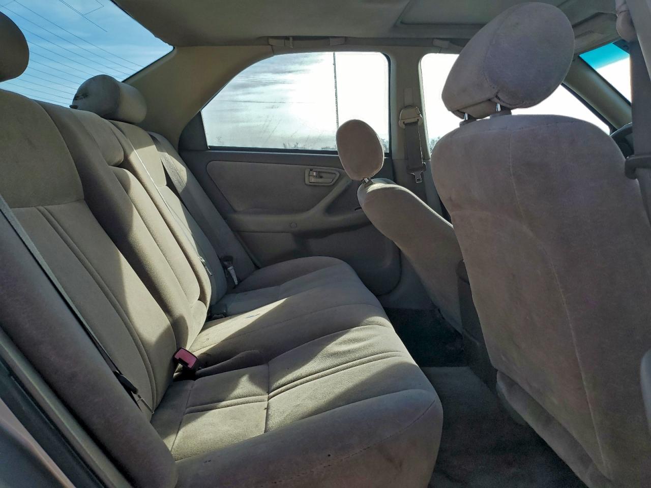 1999 TOYOTA CAMRY CE photo 19