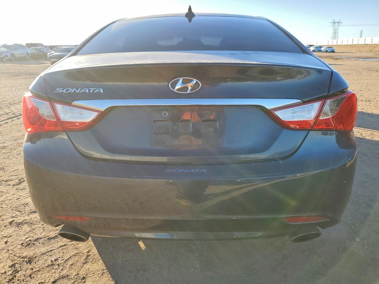 2011 HYUNDAI SONATA SE photo 11