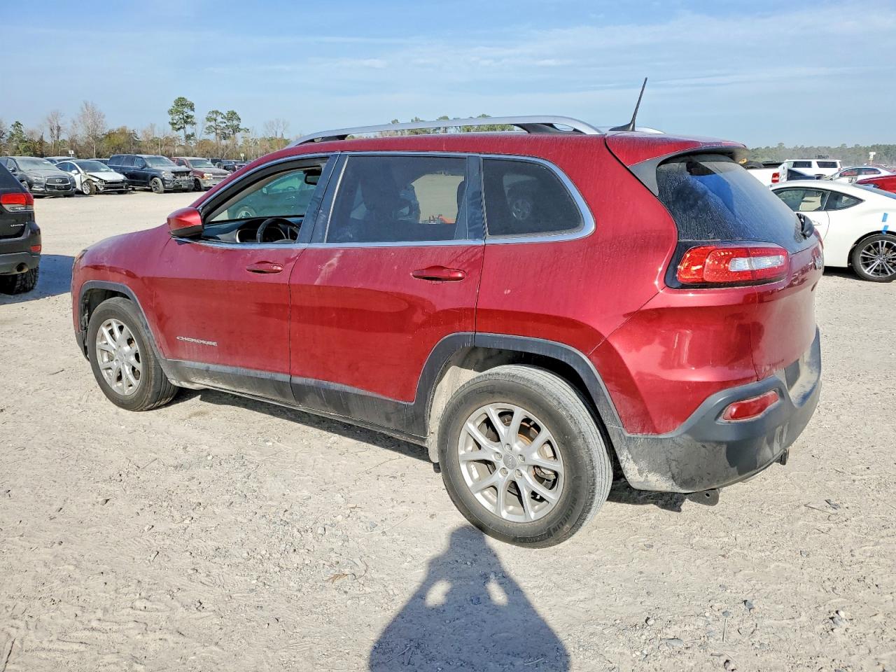 2016 JEEP CHEROKEE LATITUDE photo 2