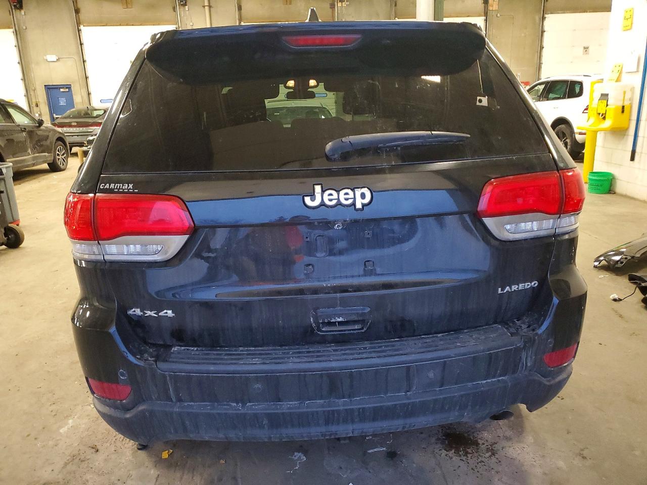 2018 JEEP GRAND CHEROKEE LAREDO photo 6