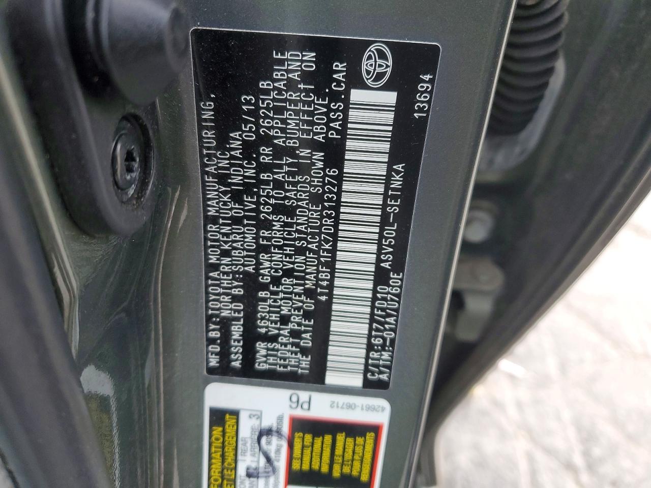 2013 TOYOTA CAMRY LE photo 23