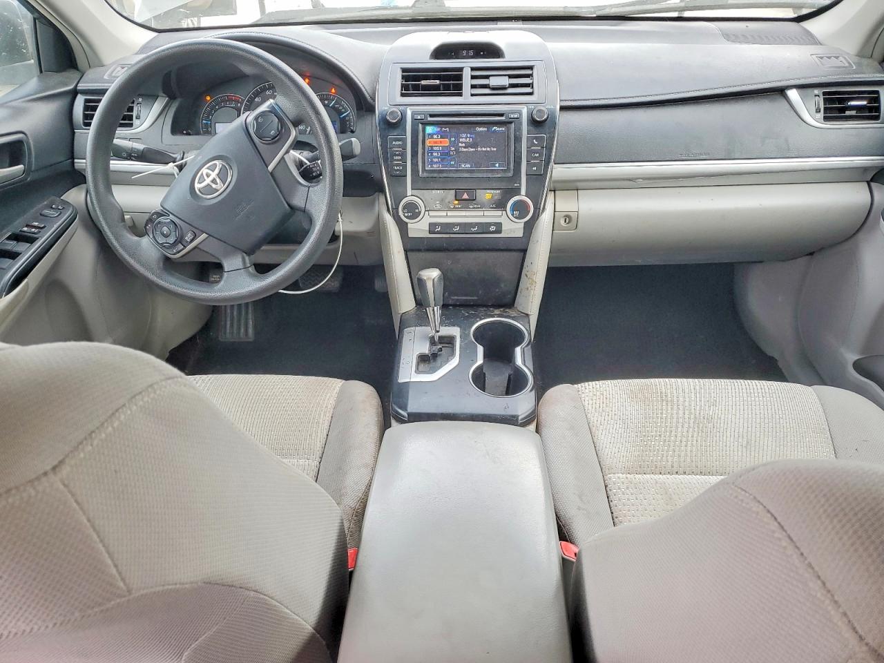 2013 TOYOTA CAMRY LE photo 15