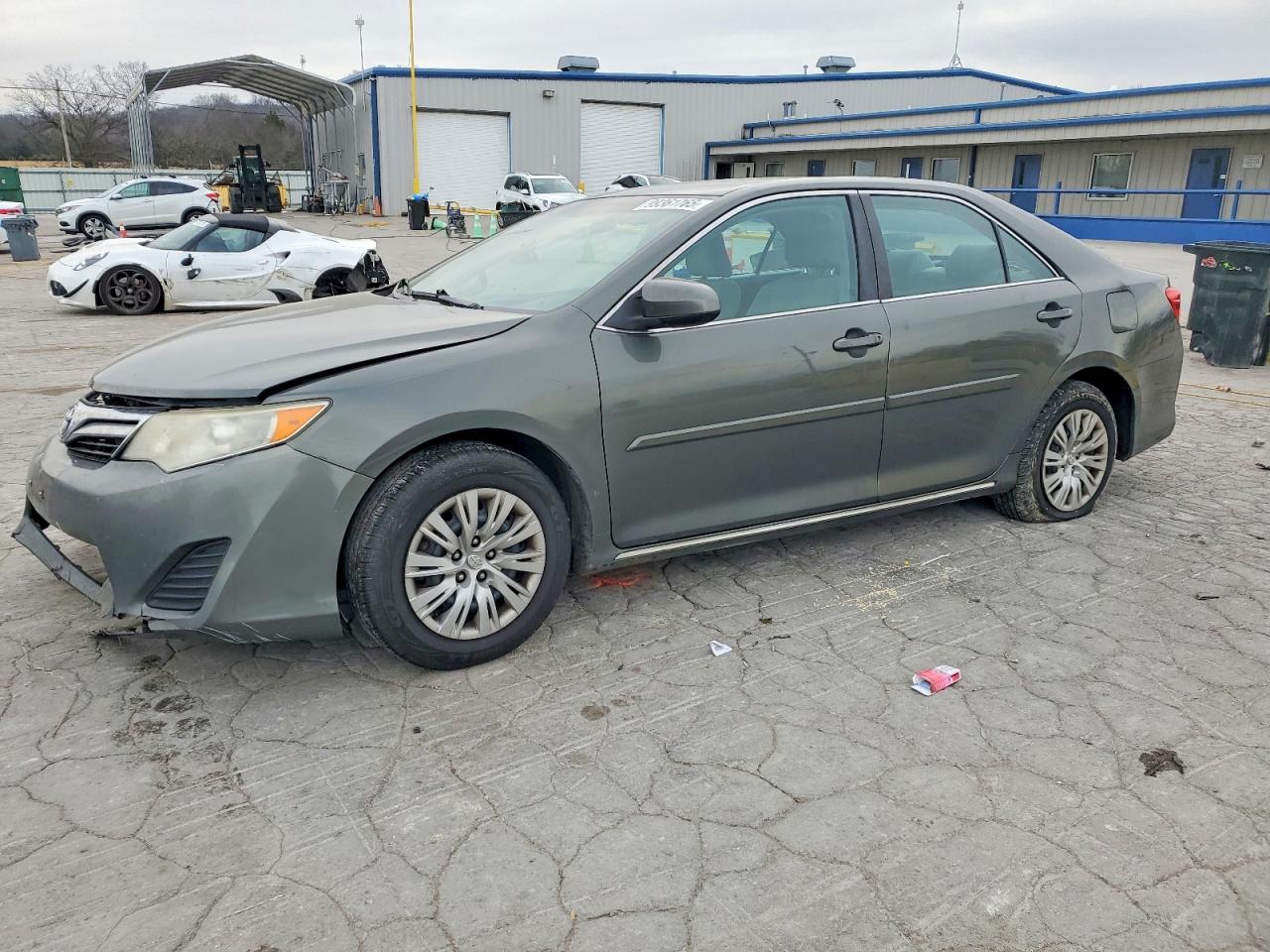 2013 TOYOTA CAMRY