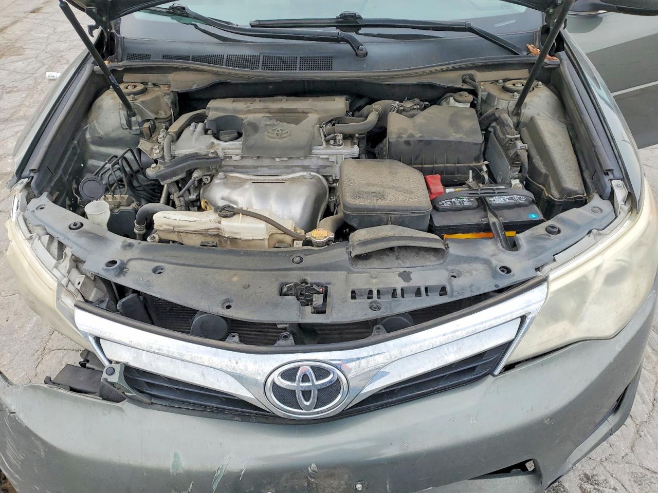 2013 TOYOTA CAMRY LE photo 21