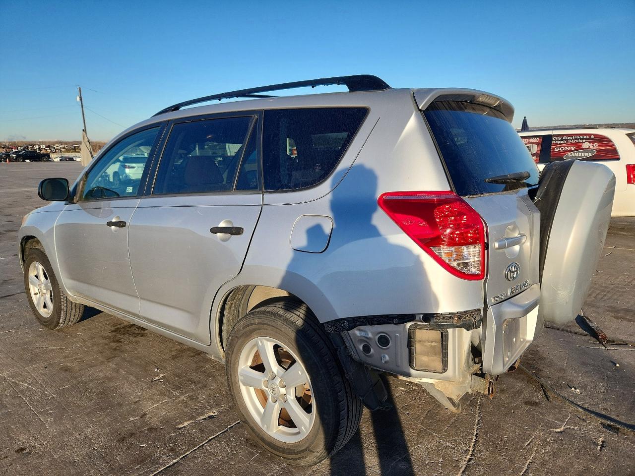 2008 TOYOTA RAV4 photo 2
