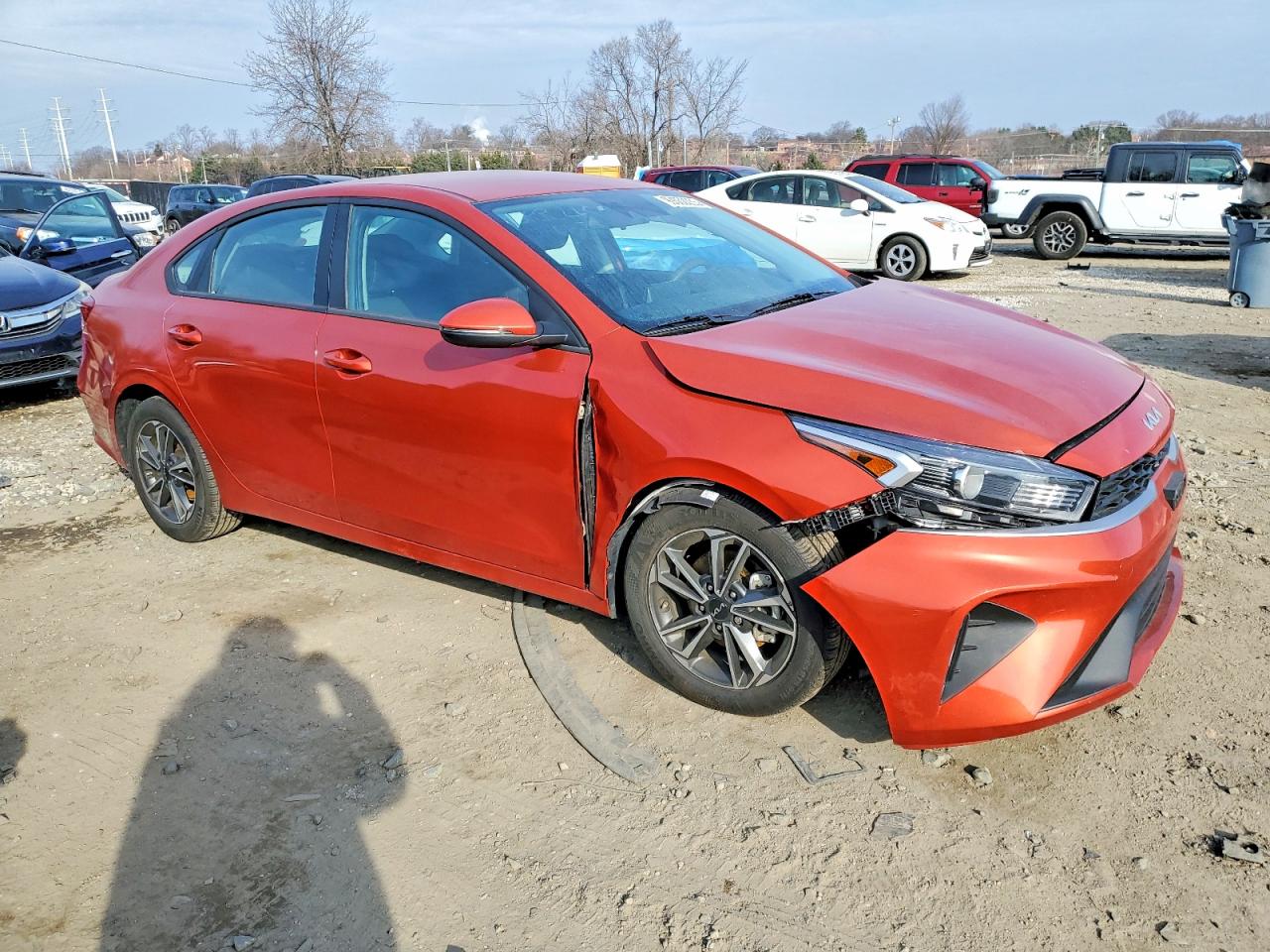 2023 KIA FORTE LX photo 4