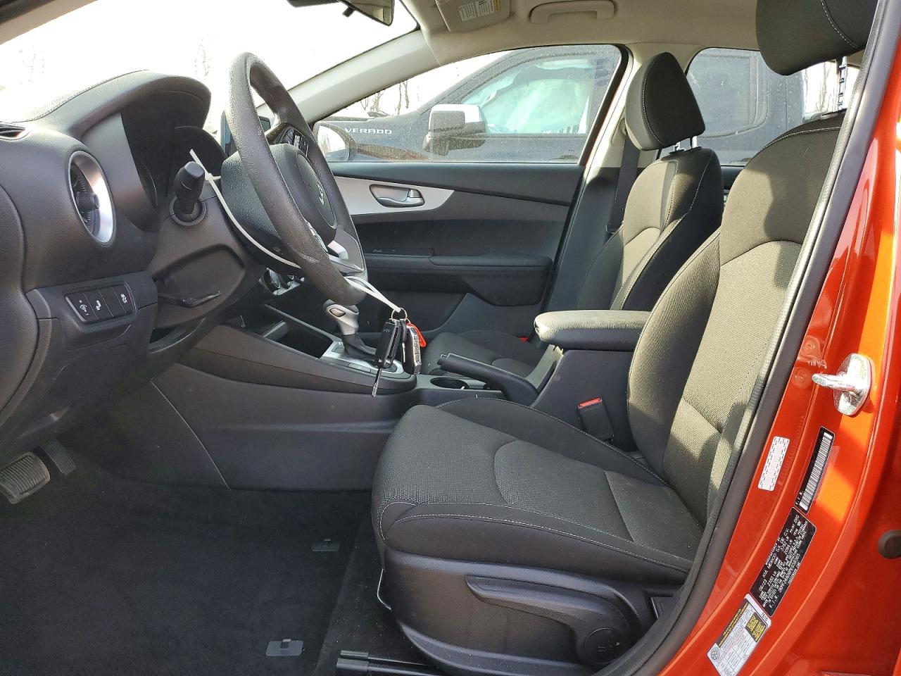 2023 KIA FORTE LX photo 7