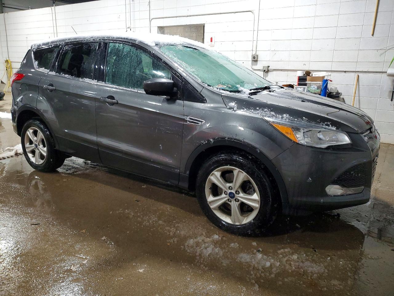 2015 FORD ESCAPE SE photo 4