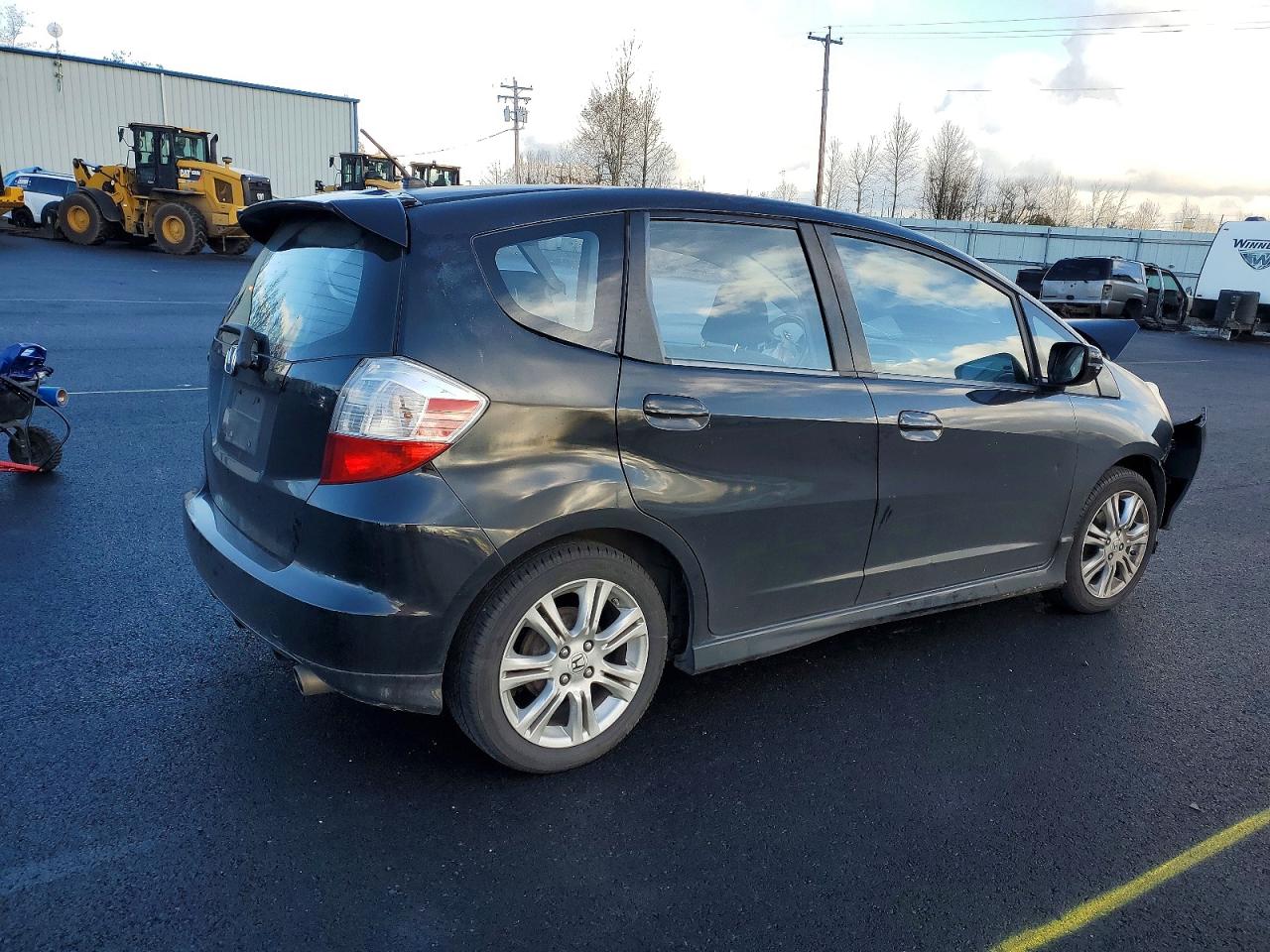 2011 HONDA FIT SPORT photo 3