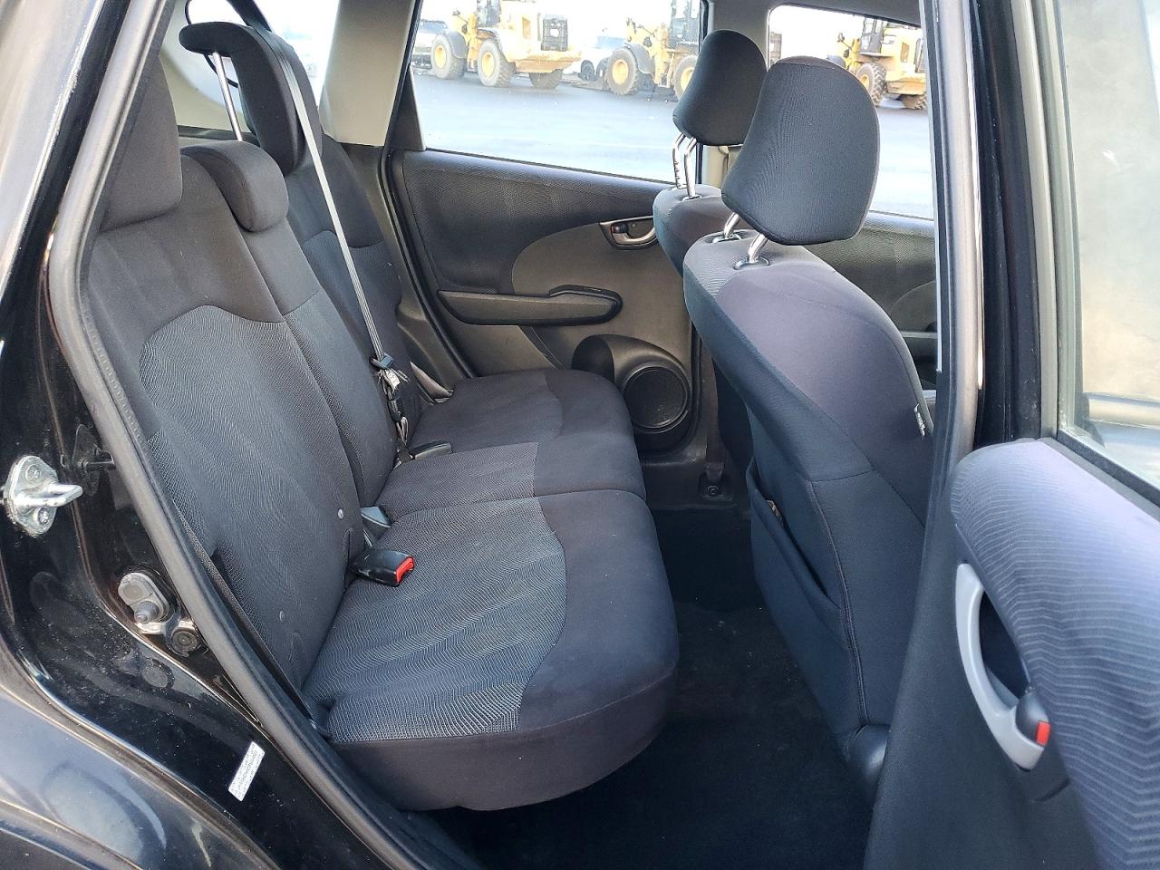 2011 HONDA FIT SPORT photo 10