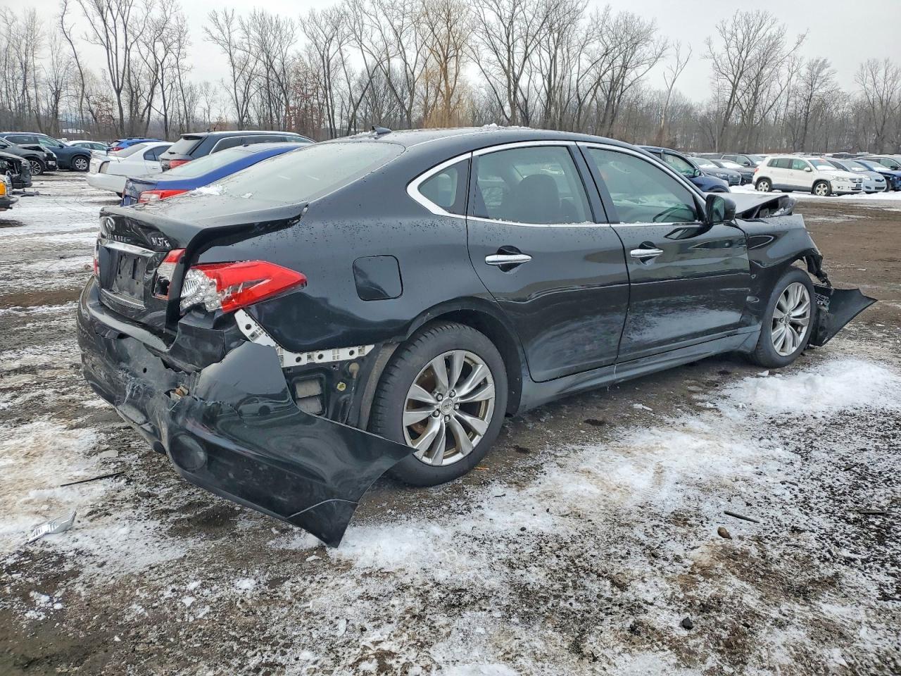 2013 INFINITI M37 X photo 3