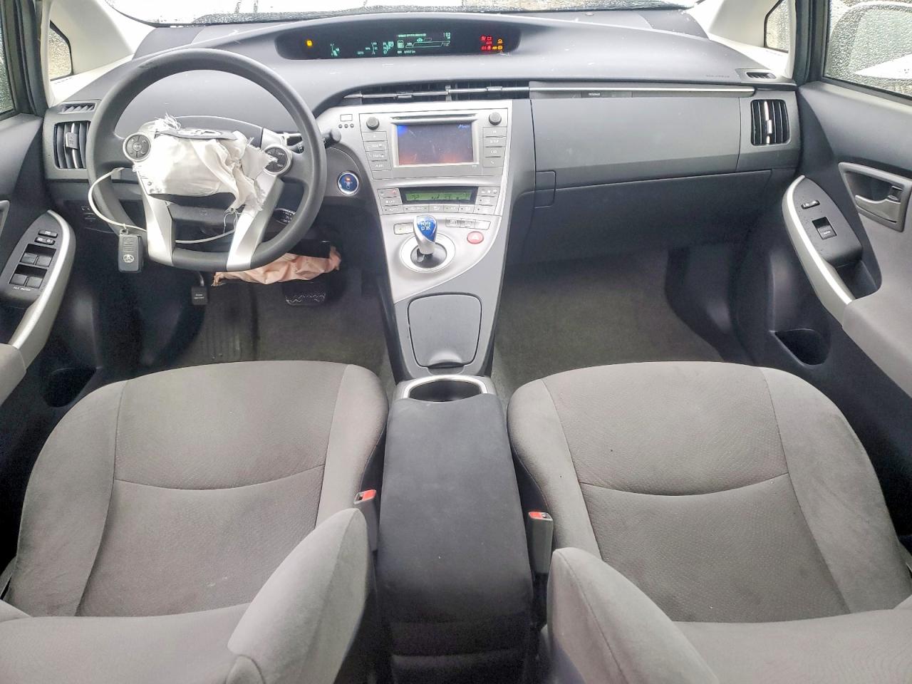 2015 TOYOTA PRIUS photo 22