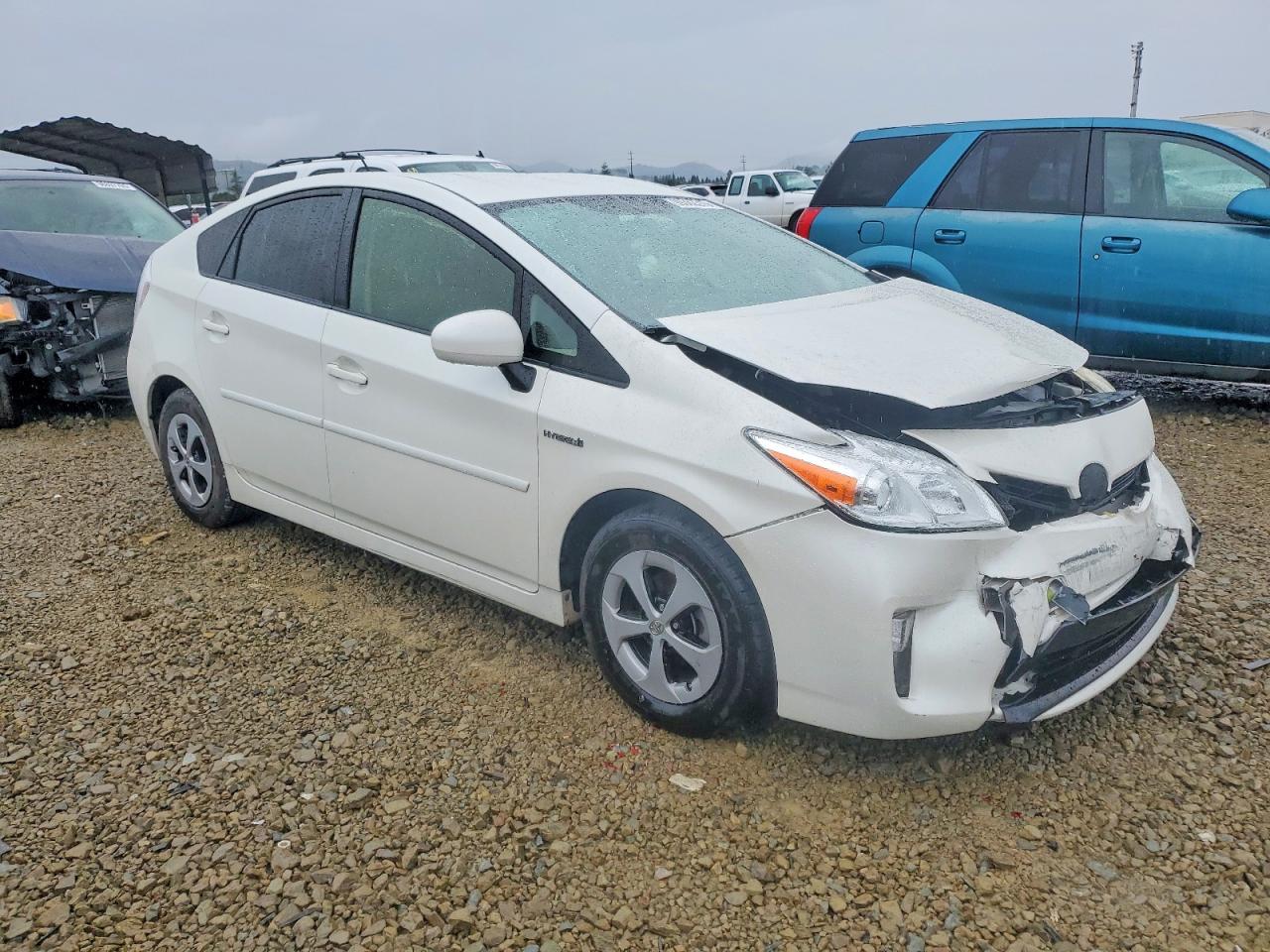 2015 TOYOTA PRIUS photo 10