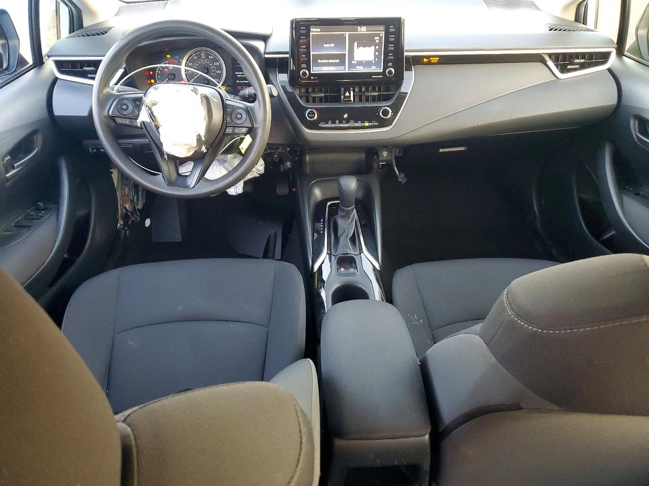 2022 TOYOTA COROLLA LE photo 8