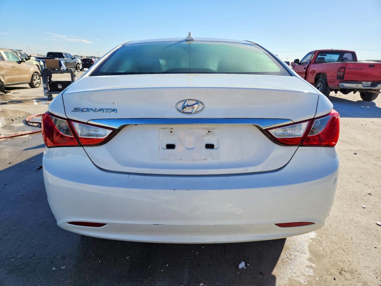 2012 HYUNDAI SONATA GLS photo 6