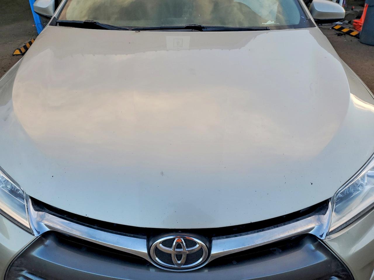2016 TOYOTA CAMRY LE photo 11