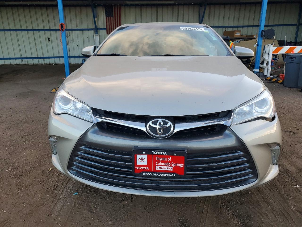 2016 TOYOTA CAMRY LE photo 5