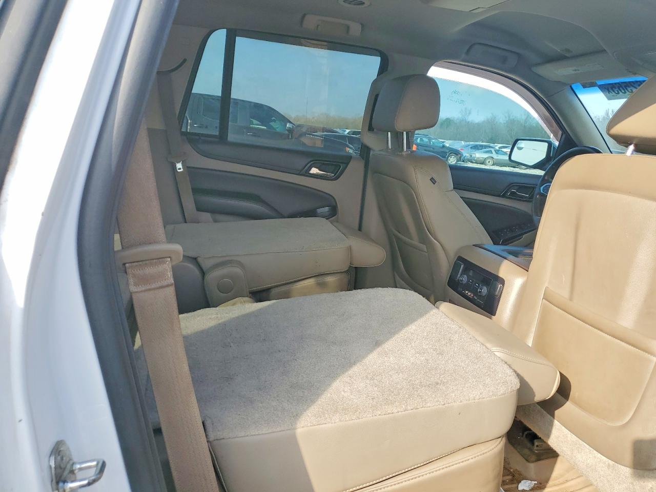 2015 CHEVROLET TAHOE C1500 LT photo 10