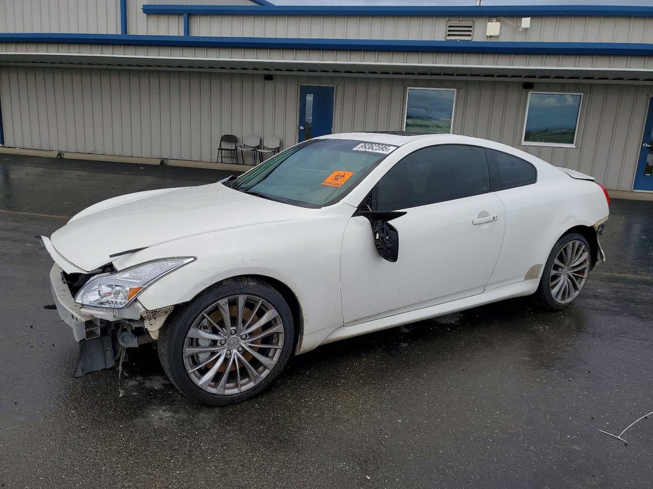 2011 INFINITI G37