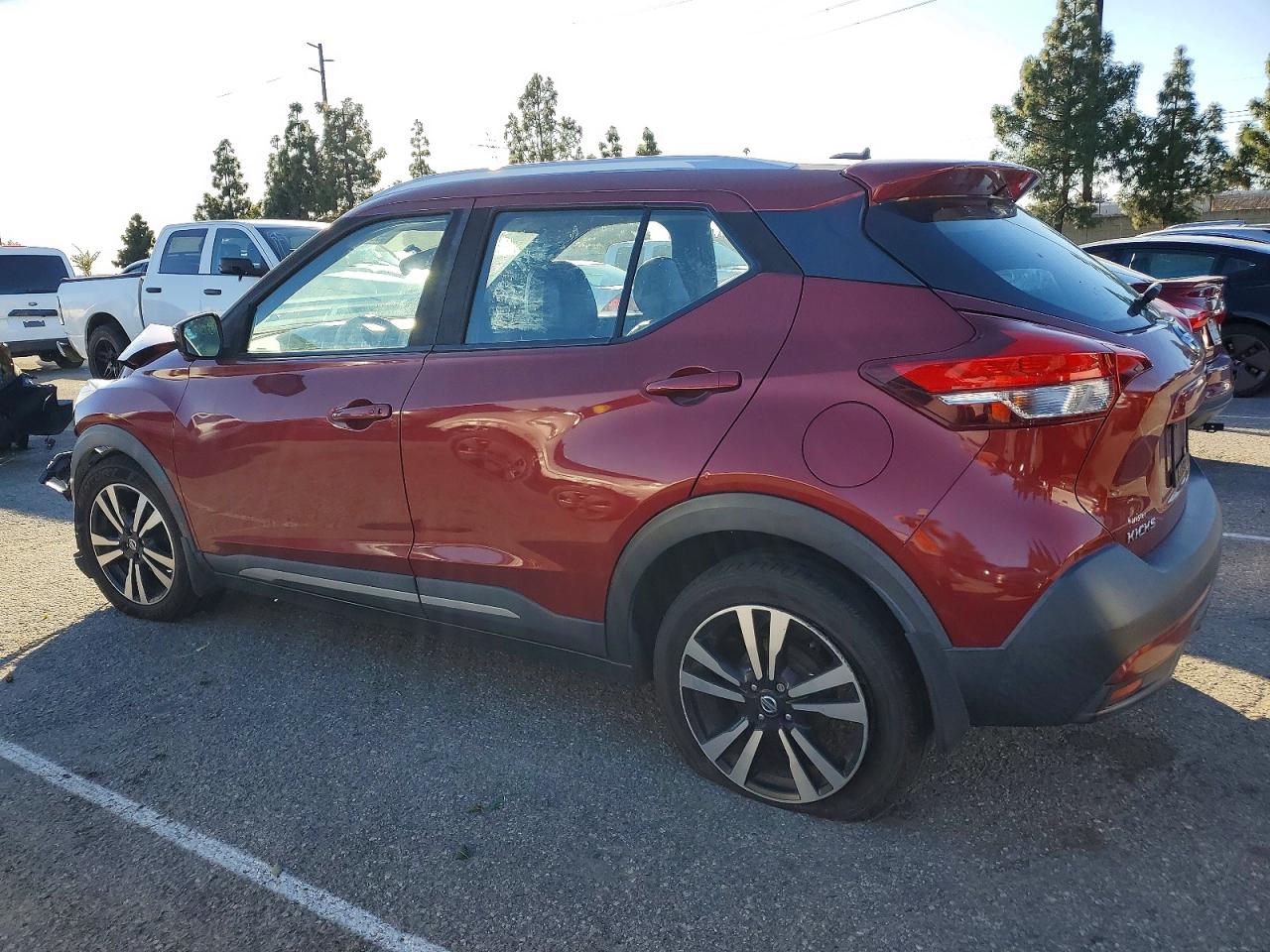 2019 NISSAN KICKS S photo 2