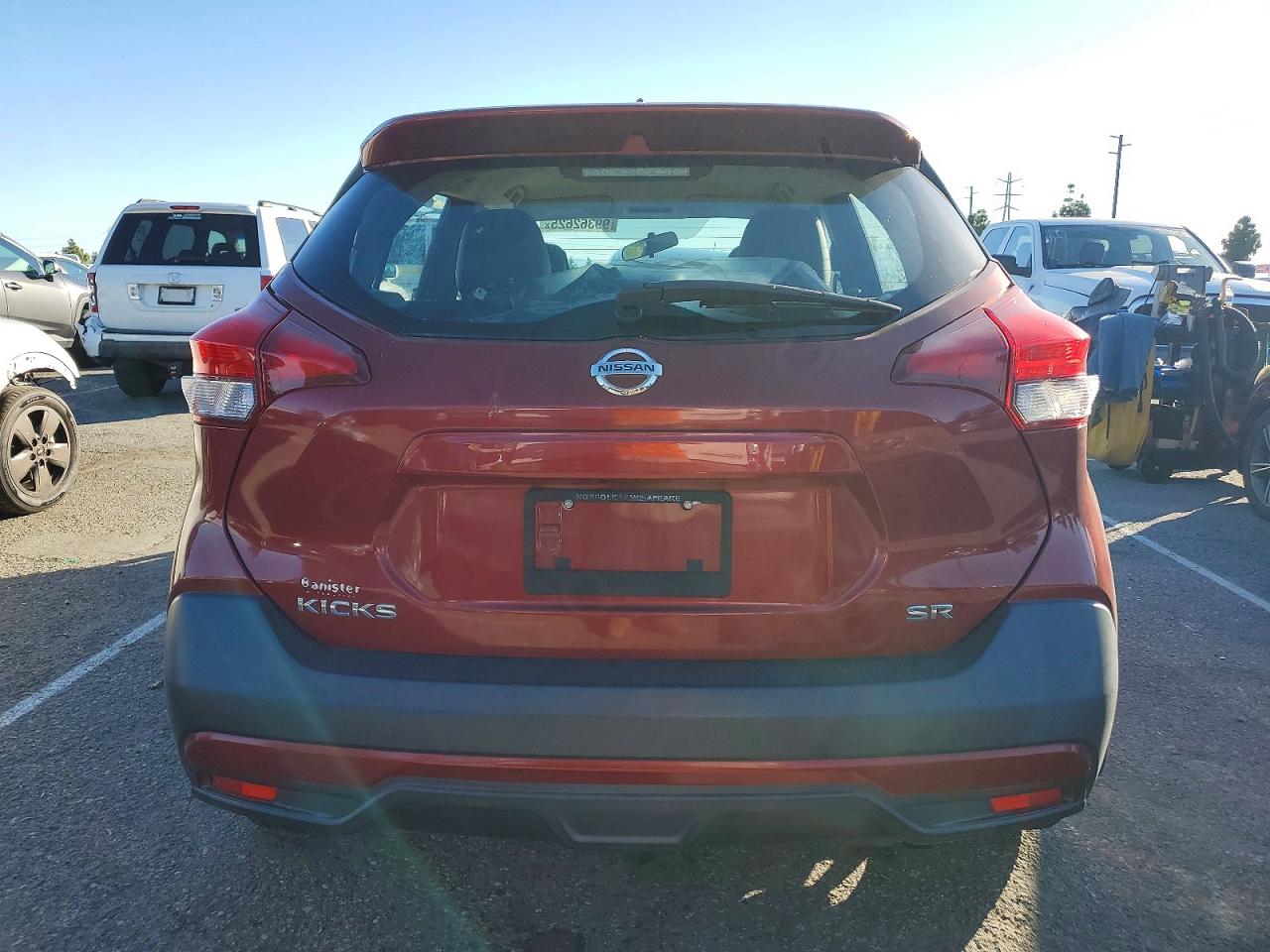 2019 NISSAN KICKS S photo 6