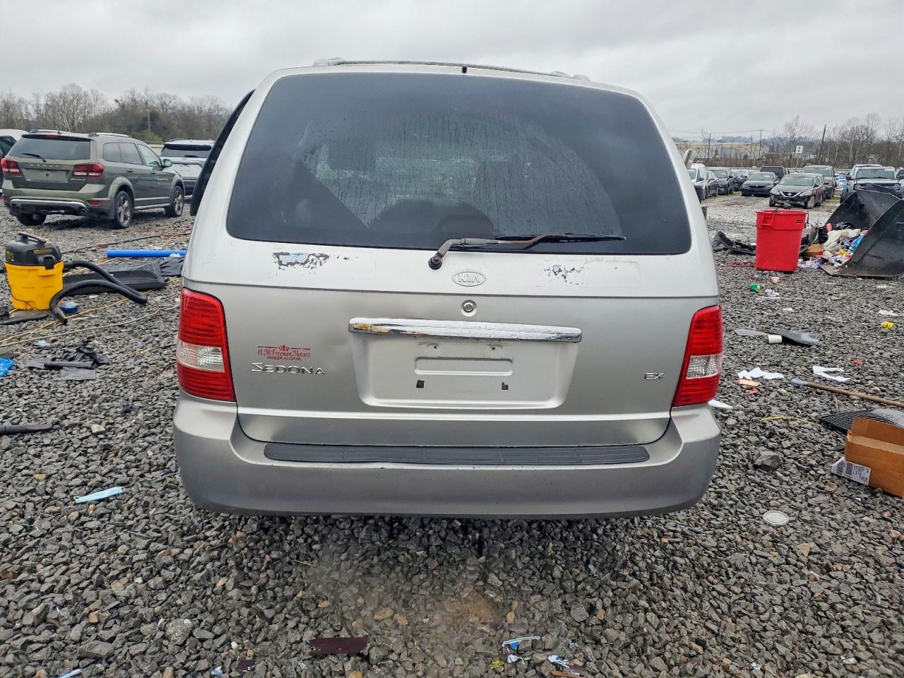 2005 KIA SEDONA LX photo 6