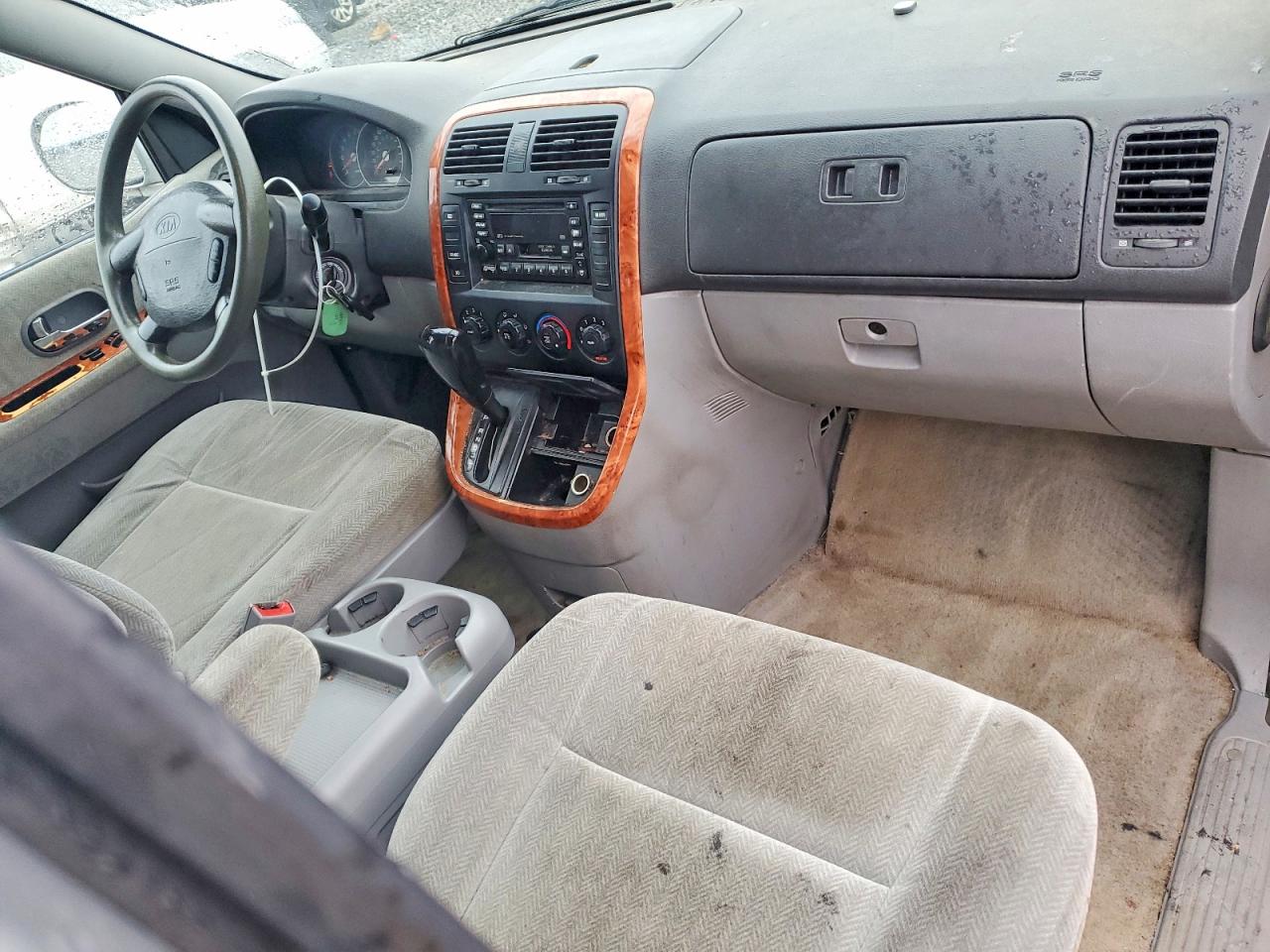 2005 KIA SEDONA LX photo 8
