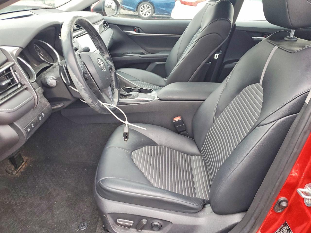 2020 TOYOTA CAMRY SE photo 7