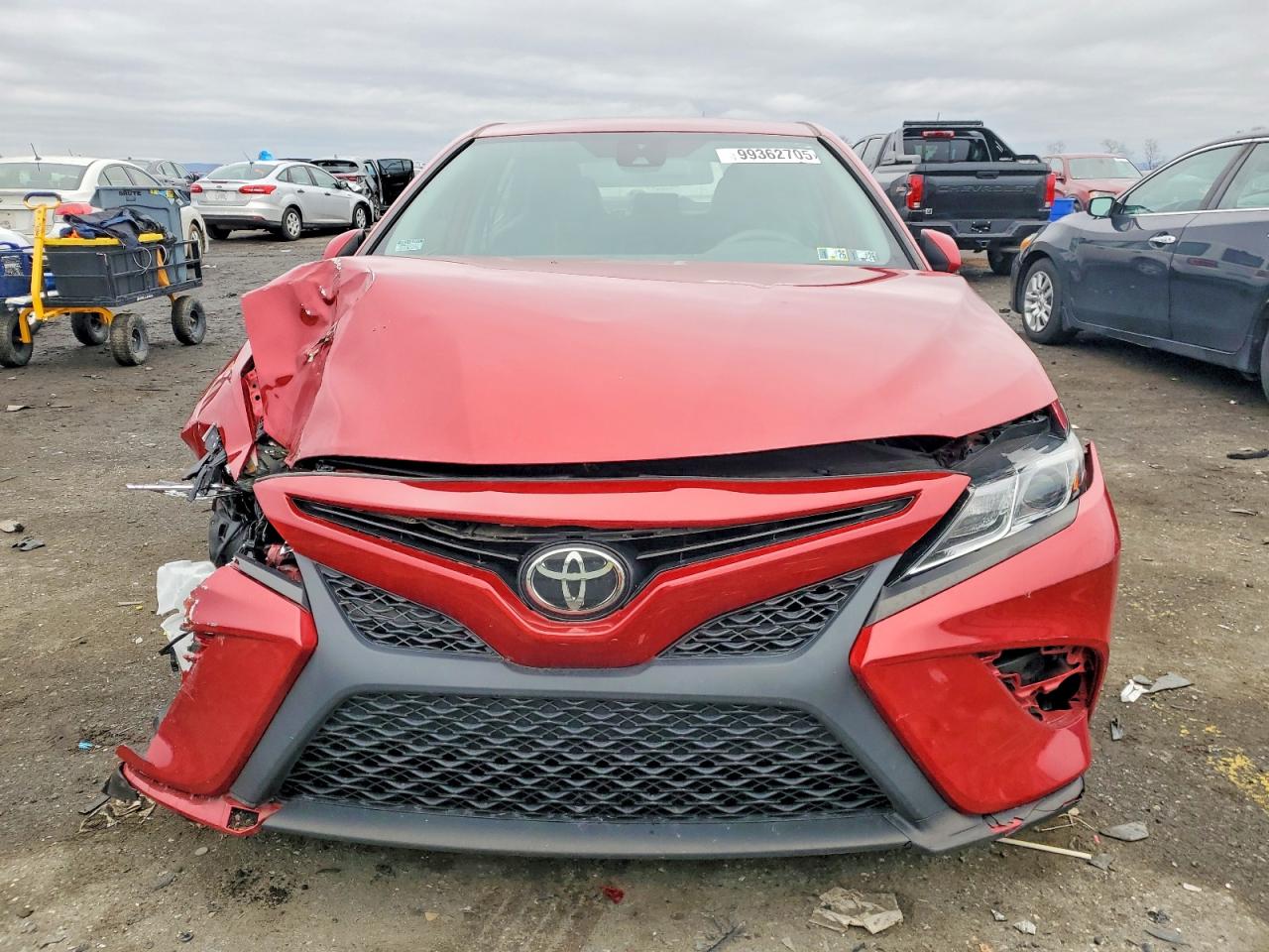 2020 TOYOTA CAMRY SE photo 5