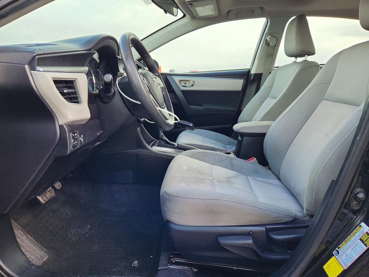 2015 TOYOTA COROLLA L photo 7