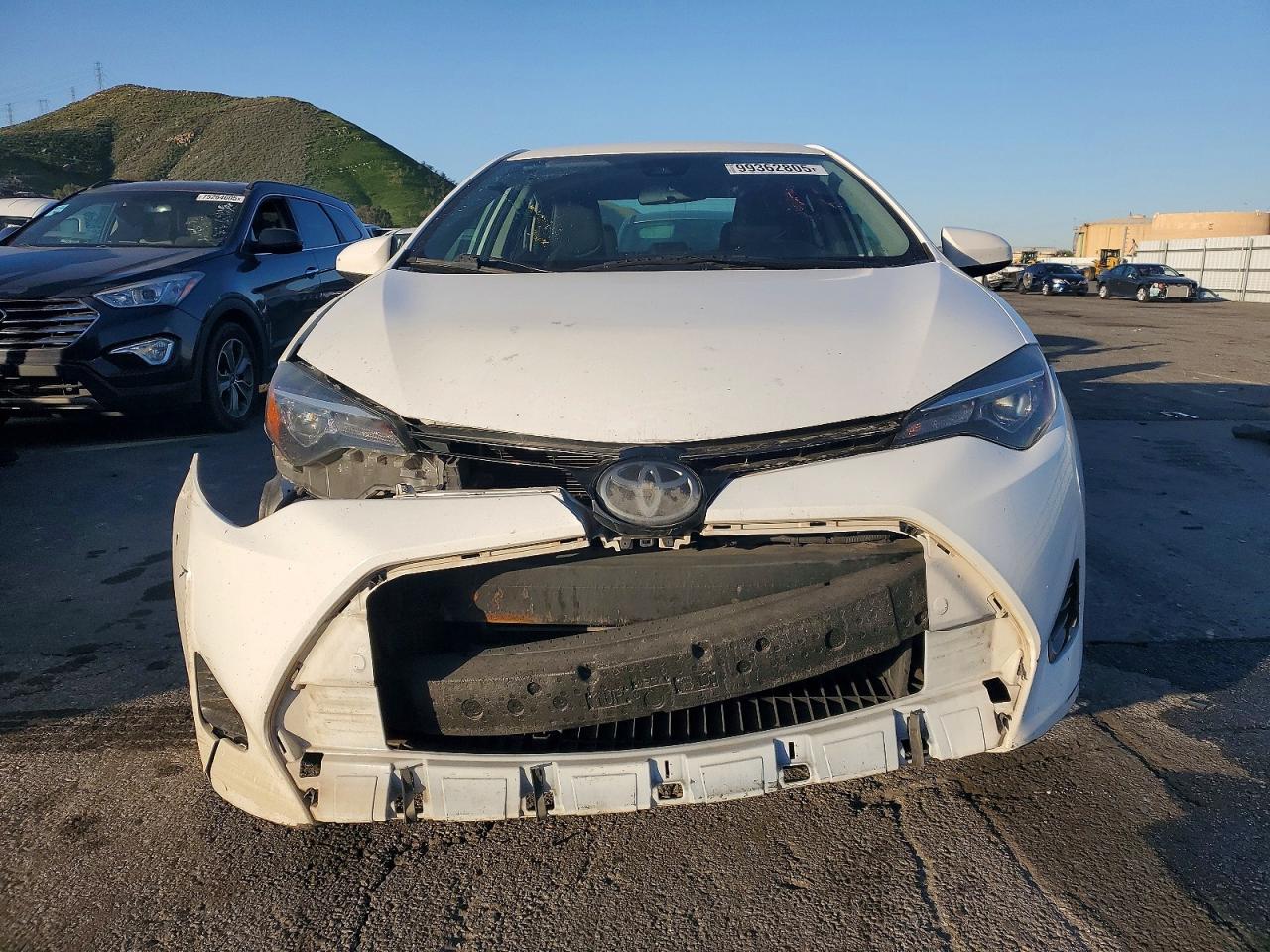 2018 TOYOTA COROLLA L photo 5