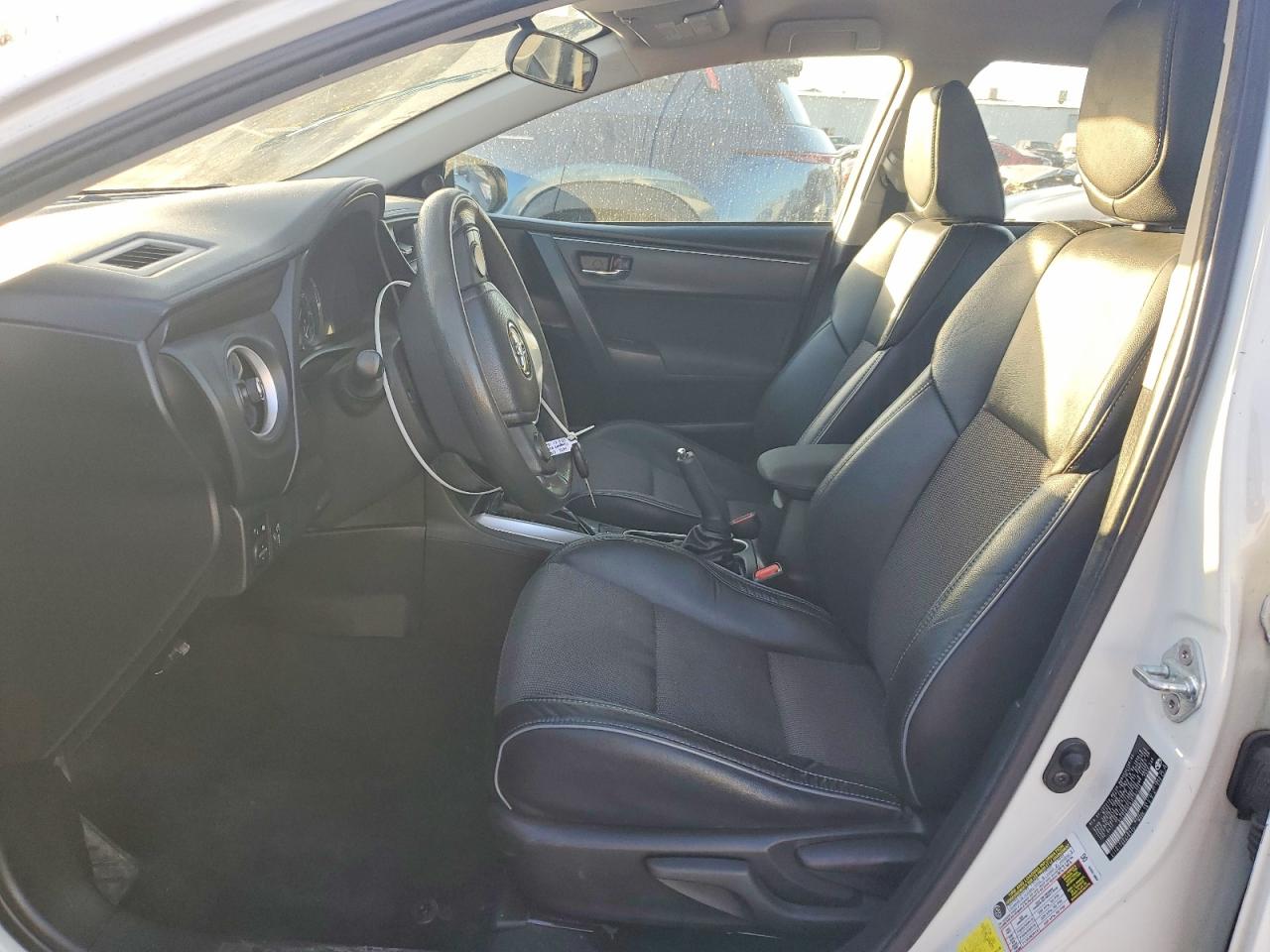 2018 TOYOTA COROLLA L photo 7