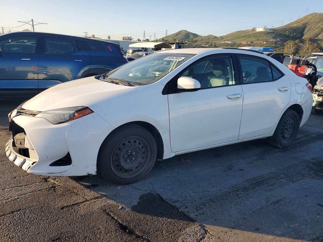 2018 TOYOTA COROLLA