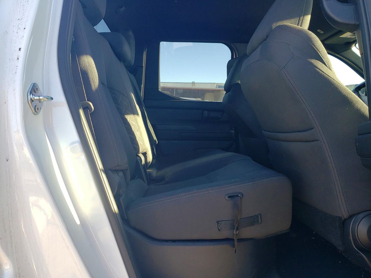 2025 TOYOTA TACOMA DOUBLE CAB photo 10