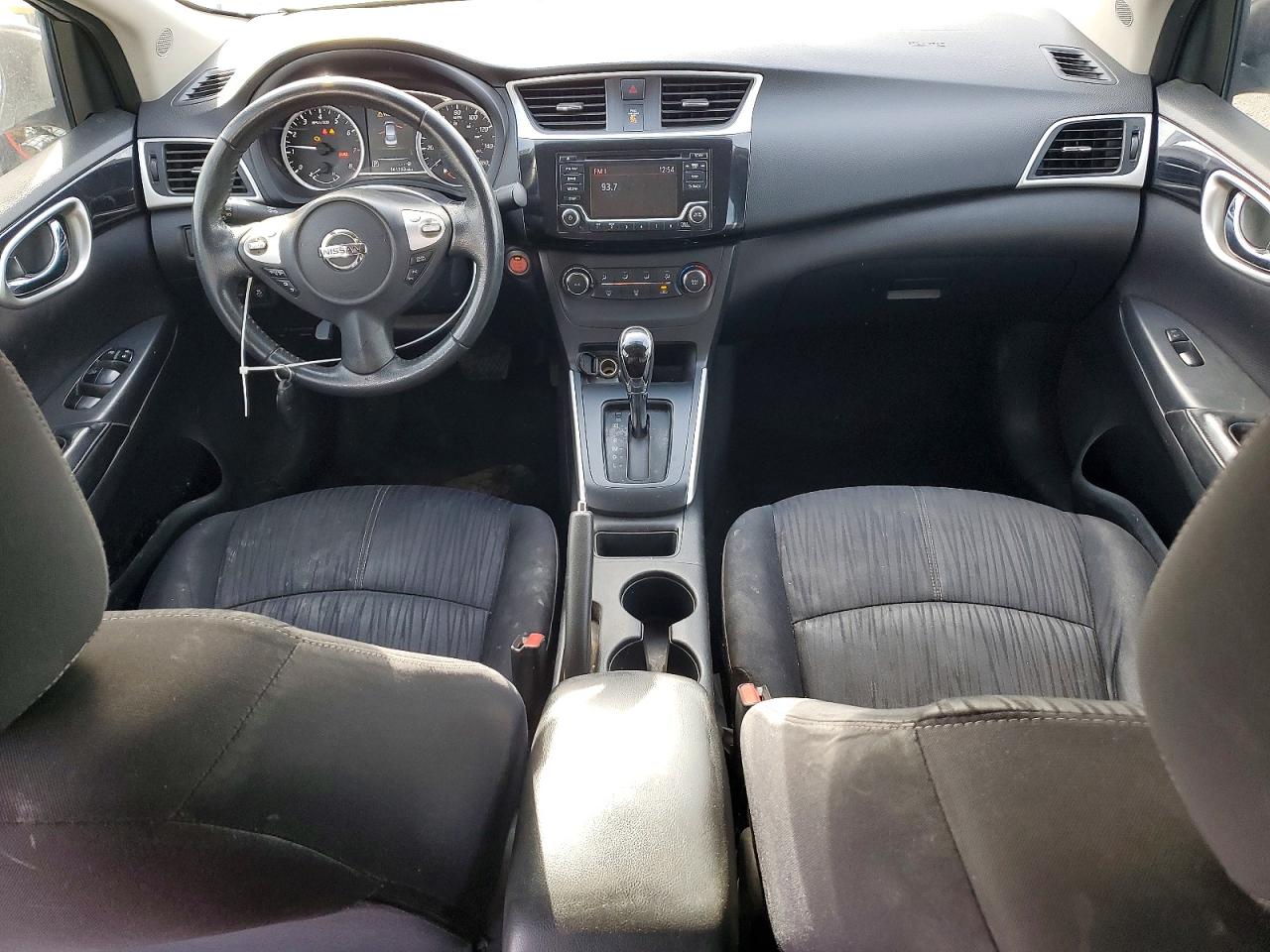2016 NISSAN SENTRA S photo 8