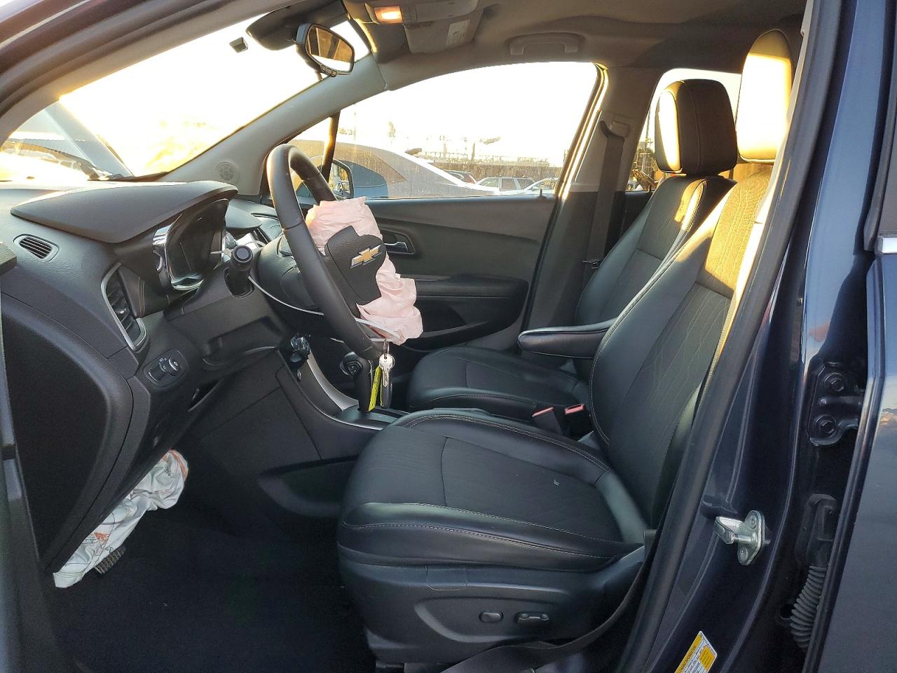 2018 CHEVROLET TRAX 1LT photo 13