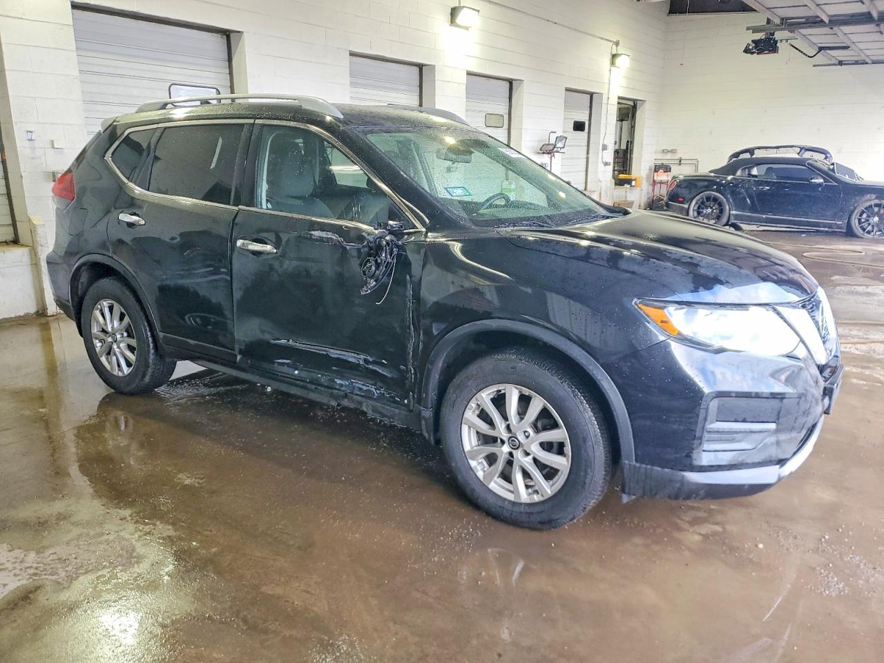 2019 NISSAN ROGUE S photo 4