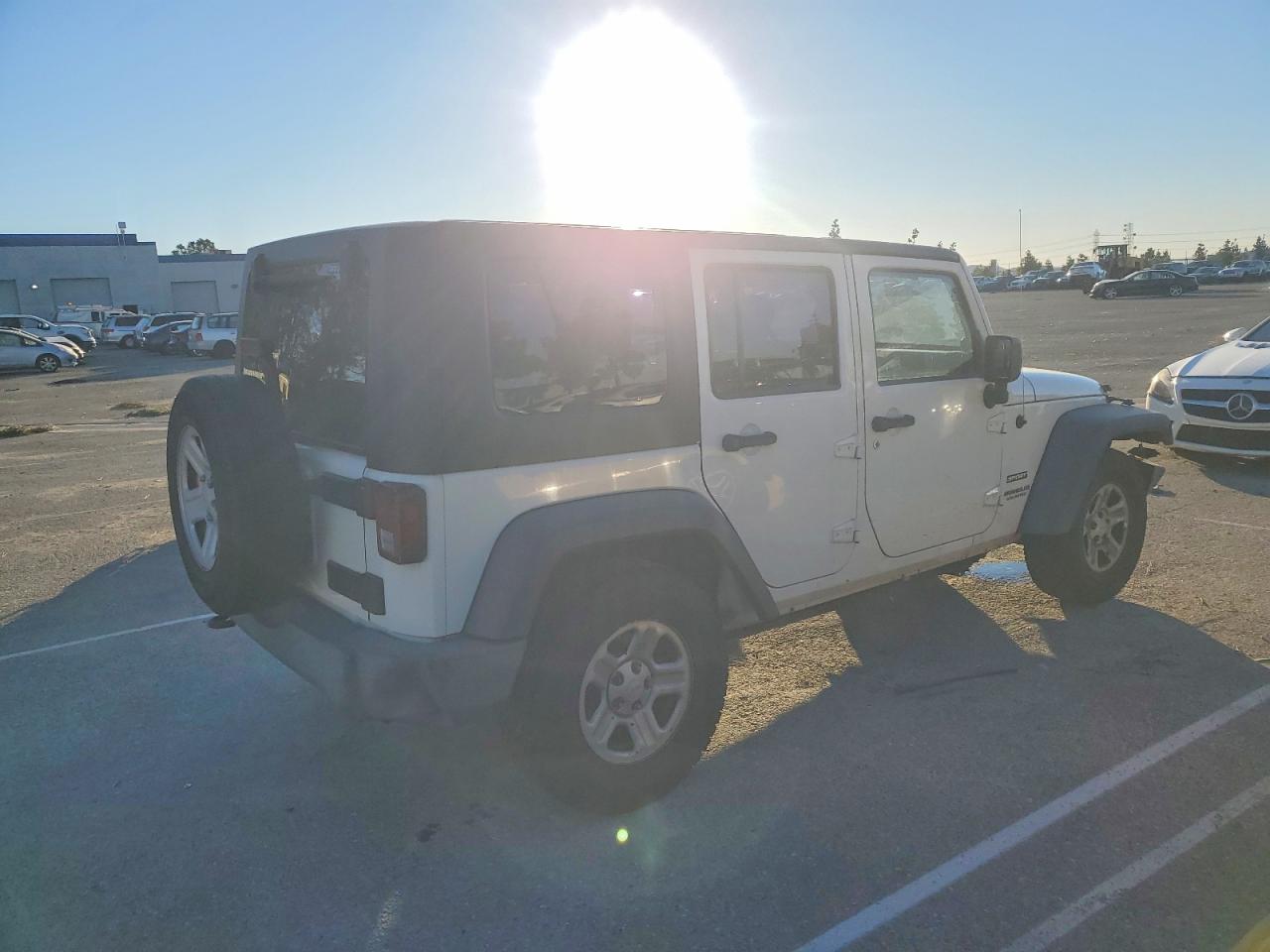 2010 JEEP WRANGLER UNLIMITED SPORT photo 3