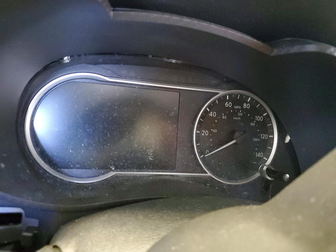 2025 NISSAN VERSA SV photo 17