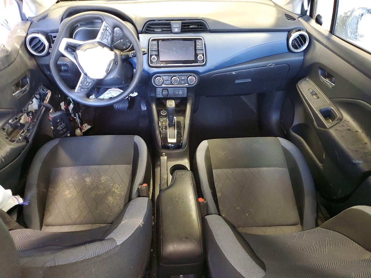 2025 NISSAN VERSA SV photo 15