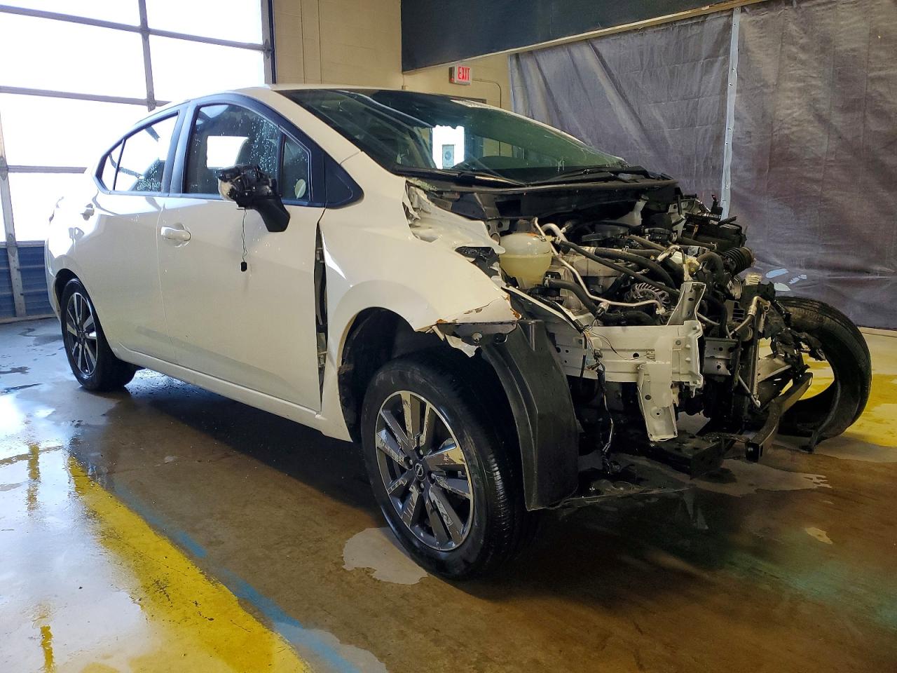 2025 NISSAN VERSA SV photo 7