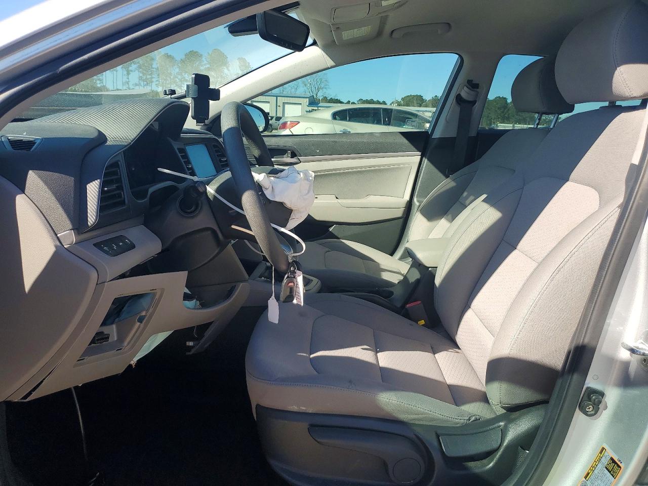 2020 HYUNDAI ELANTRA SEL photo 7