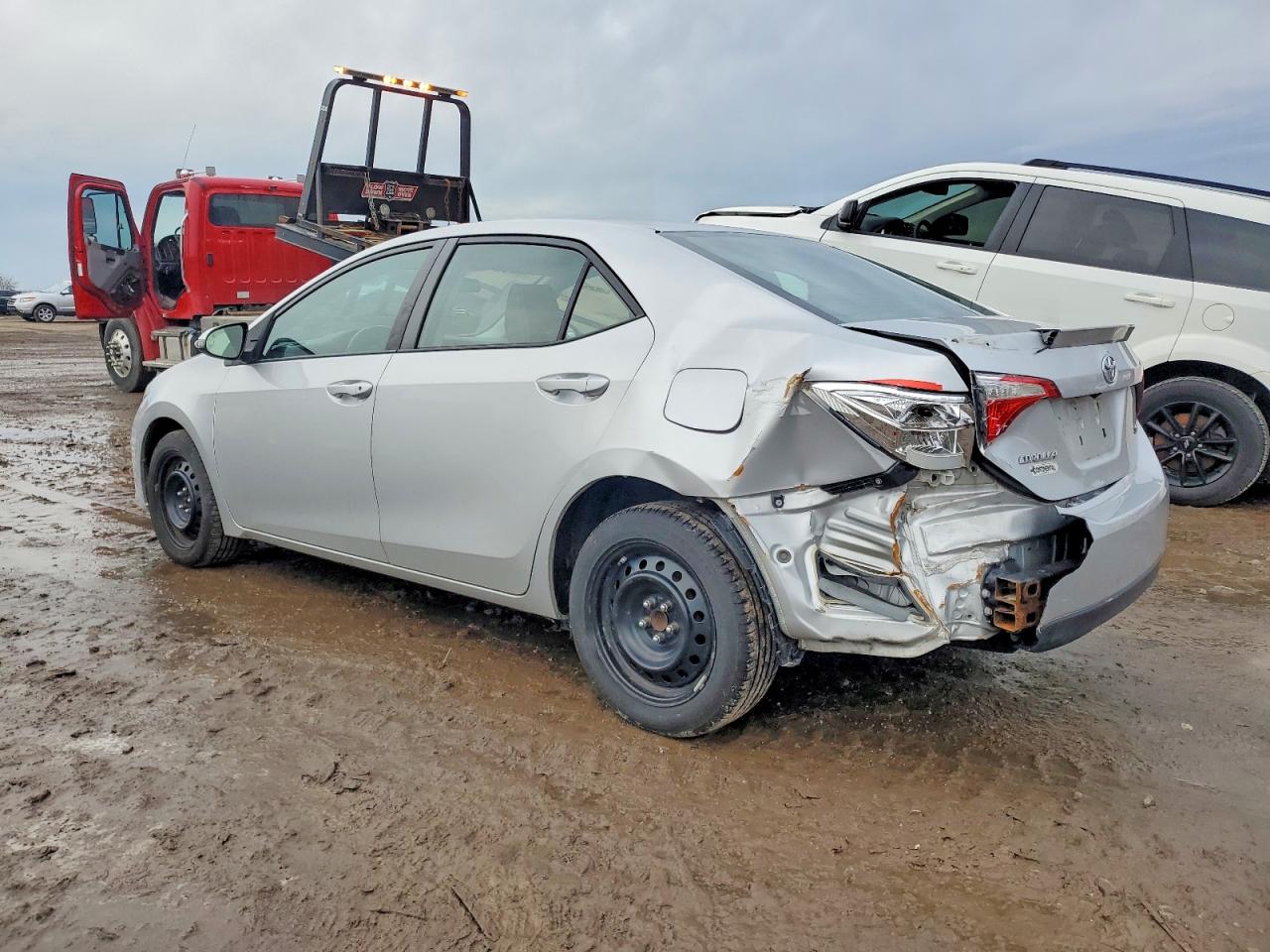 2016 TOYOTA COROLLA L photo 2