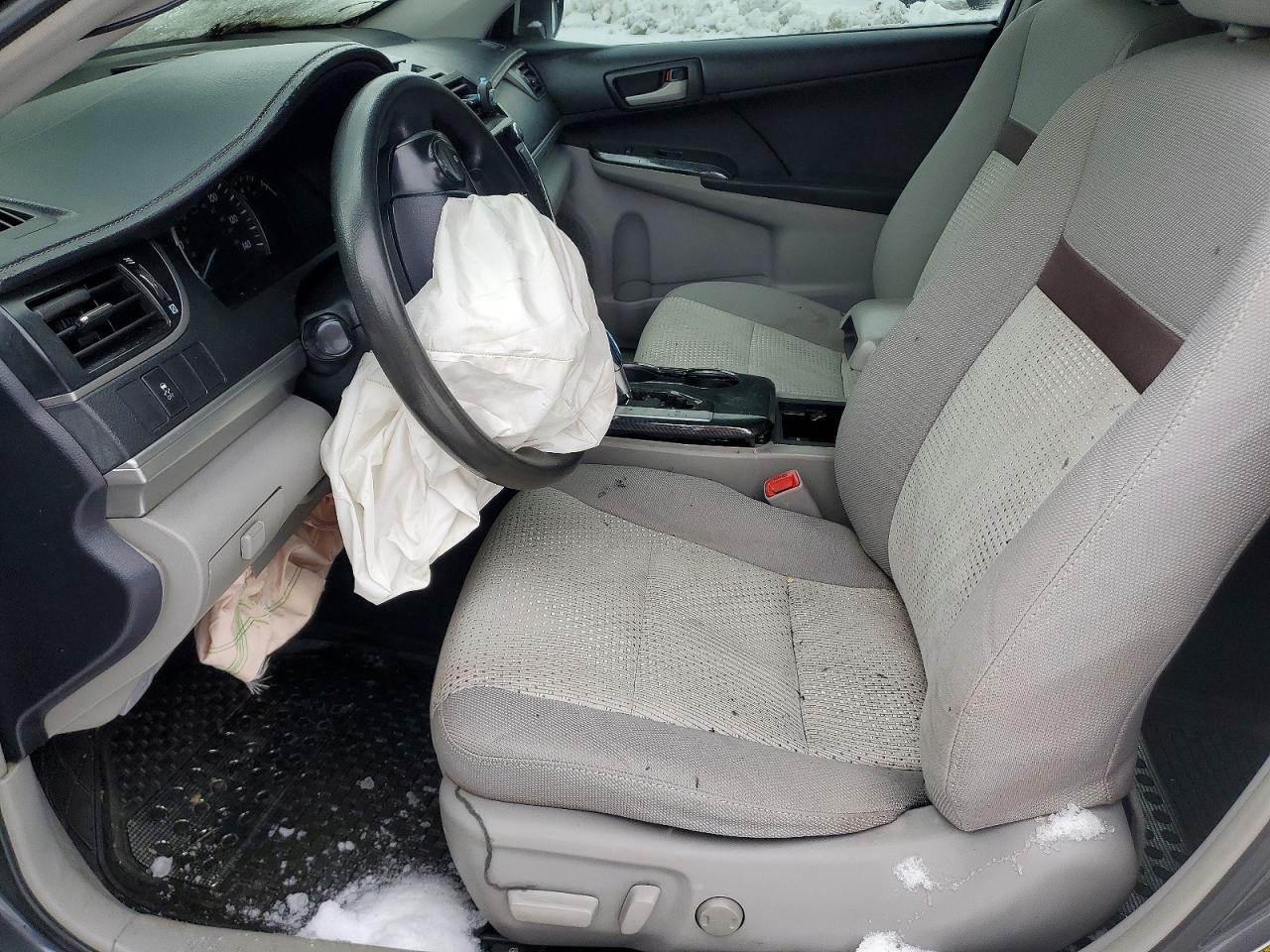 2012 TOYOTA CAMRY BASE photo 7
