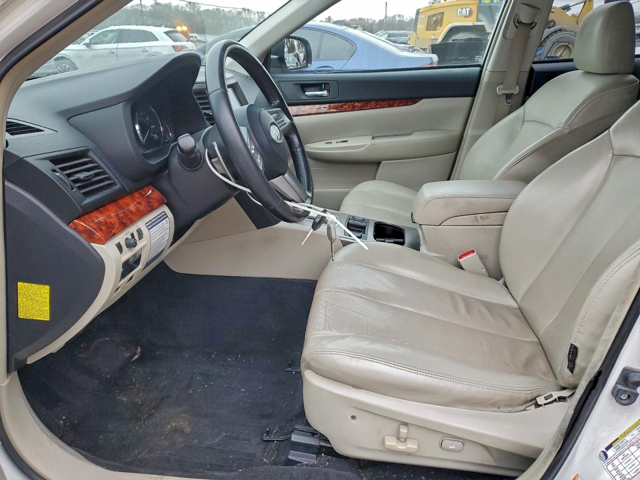 2011 SUBARU OUTBACK 3.6R LIMITED photo 7