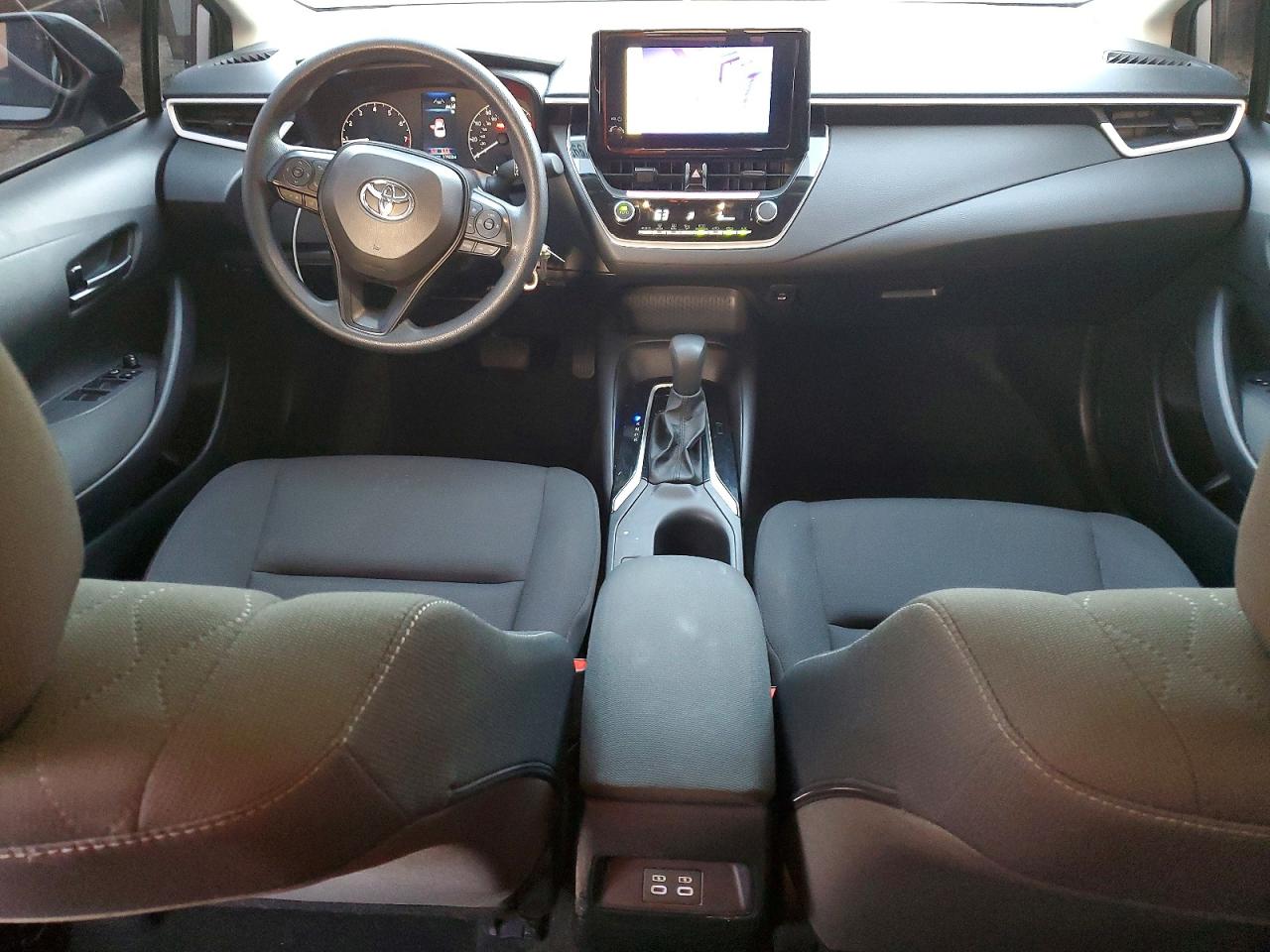2024 TOYOTA COROLLA LE photo 8