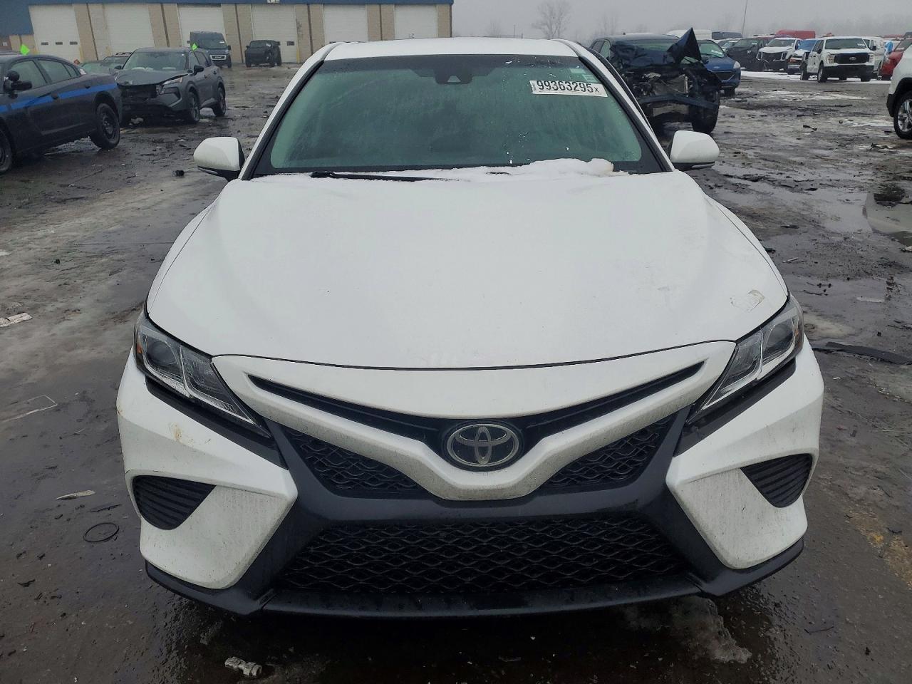 2018 TOYOTA CAMRY L photo 9
