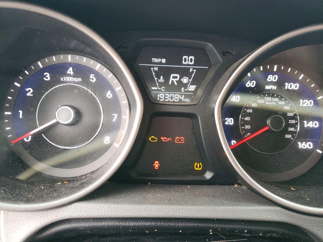 2014 HYUNDAI ELANTRA SE photo 9