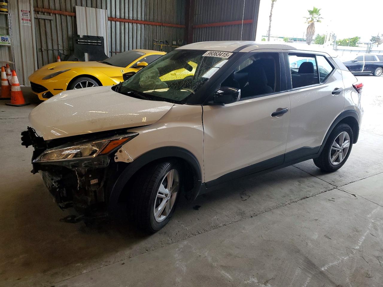 2021 NISSAN KICKS